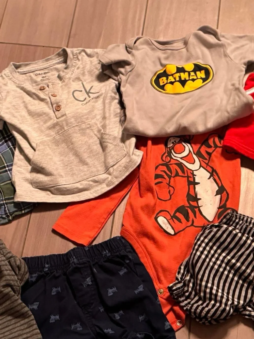 13pc bundle lot 18m 4shirts 5shorts 2onesies 1swim shorts 1pants no stains